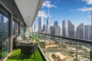 Highest infinity Pool in Downtown Dubai - 2