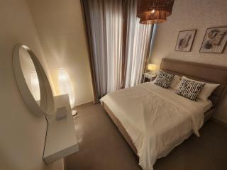 Elite 2BR Abode Distinctive Living at The Shores - 4