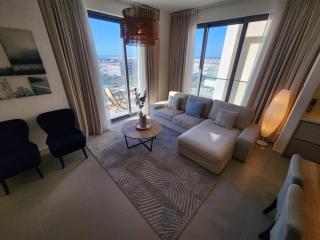 Elite 2BR Abode Distinctive Living at The Shores - 1