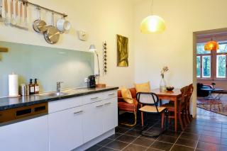 Kunstvolles Apartment im Zentrum mit Balkon und Parkplatz - 5