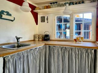 Historic Merchant's House From 1645 In Aeroskobing - 8