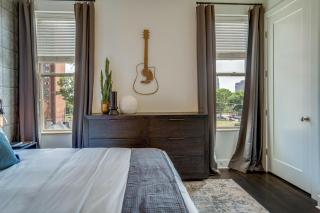 Lofts At 30th - Urban Sky Suite - Mins to Broadway - 7