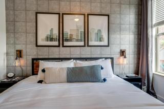 Lofts At 30th - Urban Sky Suite - Mins to Broadway - 6