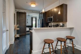 Lofts At 30th - Urban Sky Suite - Mins to Broadway - 4