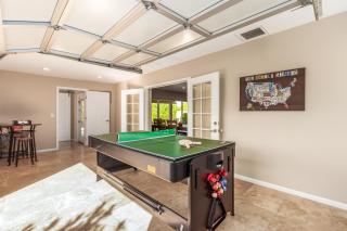 Games Galore - Old Town Scottsdale - Pool & Golf - 8