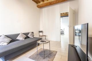 AM1 - Elegant three-room apt in the center - 2