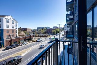 Modern Muse-Odyssey-Full Gym-Heart of Midtown - 8