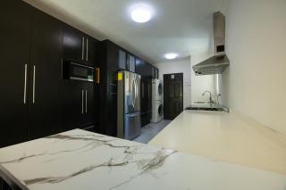 Spacious & Comfortable Home Exclusive Neighborhood - 9