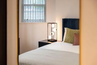 Cozy 2 Beds Apt, Sleeps 8 with FREE parking - 1