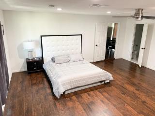 County Chic Pets Ok Tx Motor Speedway Nearby By Vacation Your Way - 8