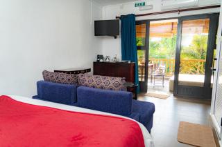 Ahavah Guesthouse - 9