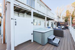 Waterfront Escape Hottub, Pets Ok, Pool Table - 6