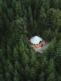 Spacious Bell Tent with Private Deck & Forest Access near Carson, Washington - 8