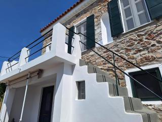 balconi 1911 - Traditional house in Ydroussa, Samos - 4