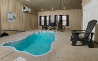 Cate + Cali's Place - Private Indoor Pool, Game Room + Outdoor Hot Tub - 5