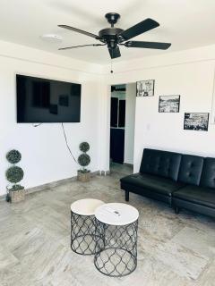 HOTEL and Suites Cananea - 1