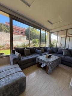 Luxurious Apt with Pool&Sea View - 4