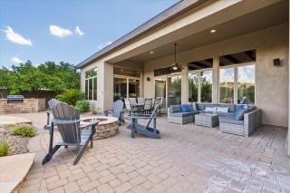 Sunrise Retreat - Backyard Oasis - Beautiful Views - 6