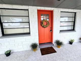 The Sunflower Cottage - 4