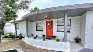 The Sunflower Cottage - 9