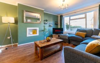 St Annes Rest - Weekly Rates, Off Street Parking - Perfect for Long-Term Stays - 2