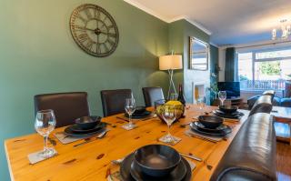 Headingley Home Next to Stadiums with Off Street Parking and Excellent Transport Links - 7