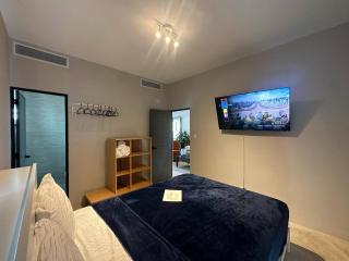 4 bedroom 3 bathroom apartment D - 3