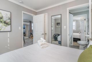 Urban Pearl-2 Bedroom & Private Patio-In Midtown - 5