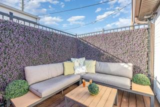 Urban Pearl-2 Bedroom & Private Patio-In Midtown - 3