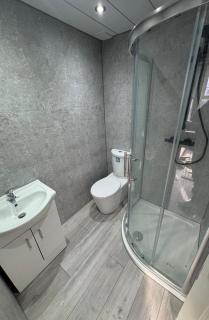 Reads Avenue - Luxury Ground Floor Studio - Next Door to H&A Social Club - 1