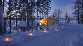 Villa Salme lemmikkiystävällinen mökki Taivalkoskella Jokijärven rannalla - 0