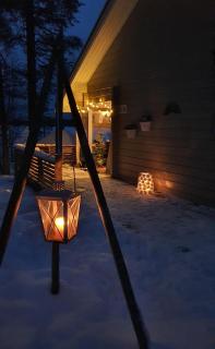 Villa Salme lemmikkiystävällinen mökki Taivalkoskella Jokijärven rannalla - 9