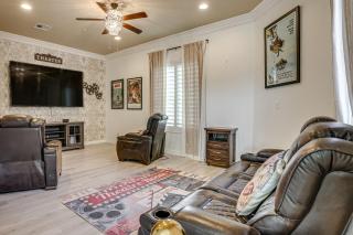 Mtn-View Patio Oasis! Luxe Family Home in Peoria - 7