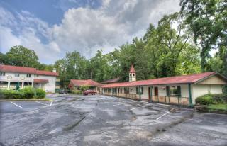 Hofbrau Riverfront Hotel - 4
