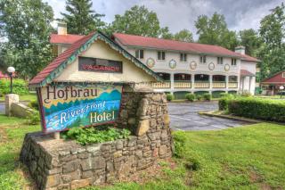 Hofbrau Riverfront Hotel - 4