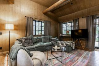 Modern House With Sauna And Mountain Views - 8