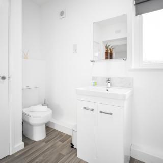 Modern 2Bed Apartment - Netflix - parking 55C - 1