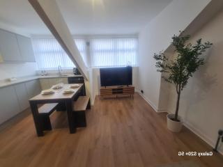 Sunderland Luxe Aparts - 4