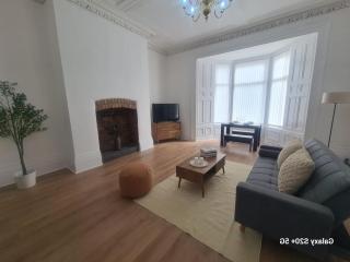 Sunderland Luxe Aparts - 7