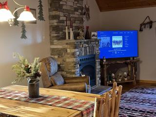 Smoky Mountain Getaway cabin - 8