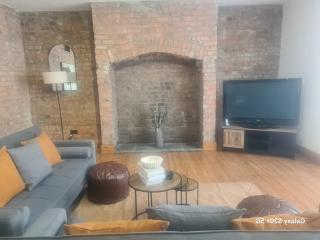 Sunderland Luxe Aparts - 8