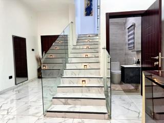 The Opulent Retreat - 9