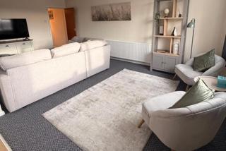 Meriden Apartment Retreat - 9