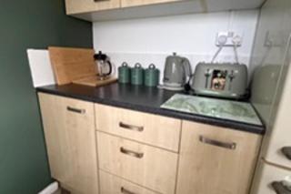 Meriden Apartment Retreat - 5