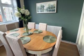 Meriden Apartment Retreat - 6