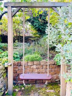 Fairytale Cottage in the Country - 3