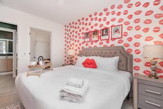 Hyve - Neon Lights - Pool & Gym - Walk to Broadway - 6