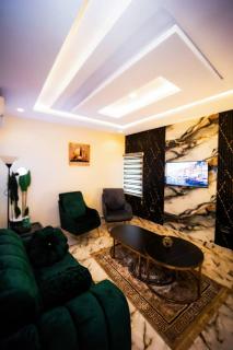 Ralphnest Suite & Lounge Limited - 8