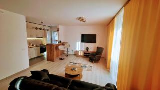 Lotus Apartment - Stunning View, Parking - 8