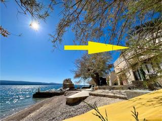Azure Apartments By The Sea Near City Omiš - 8